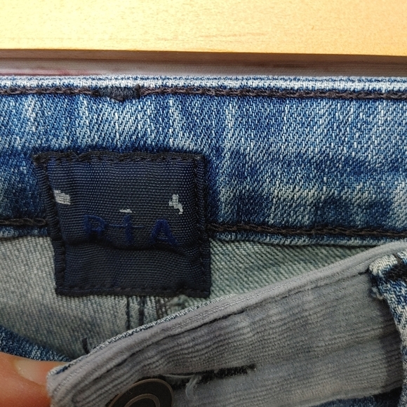 Rta Skinny Jeans Size 24 - Picture 3 of 14